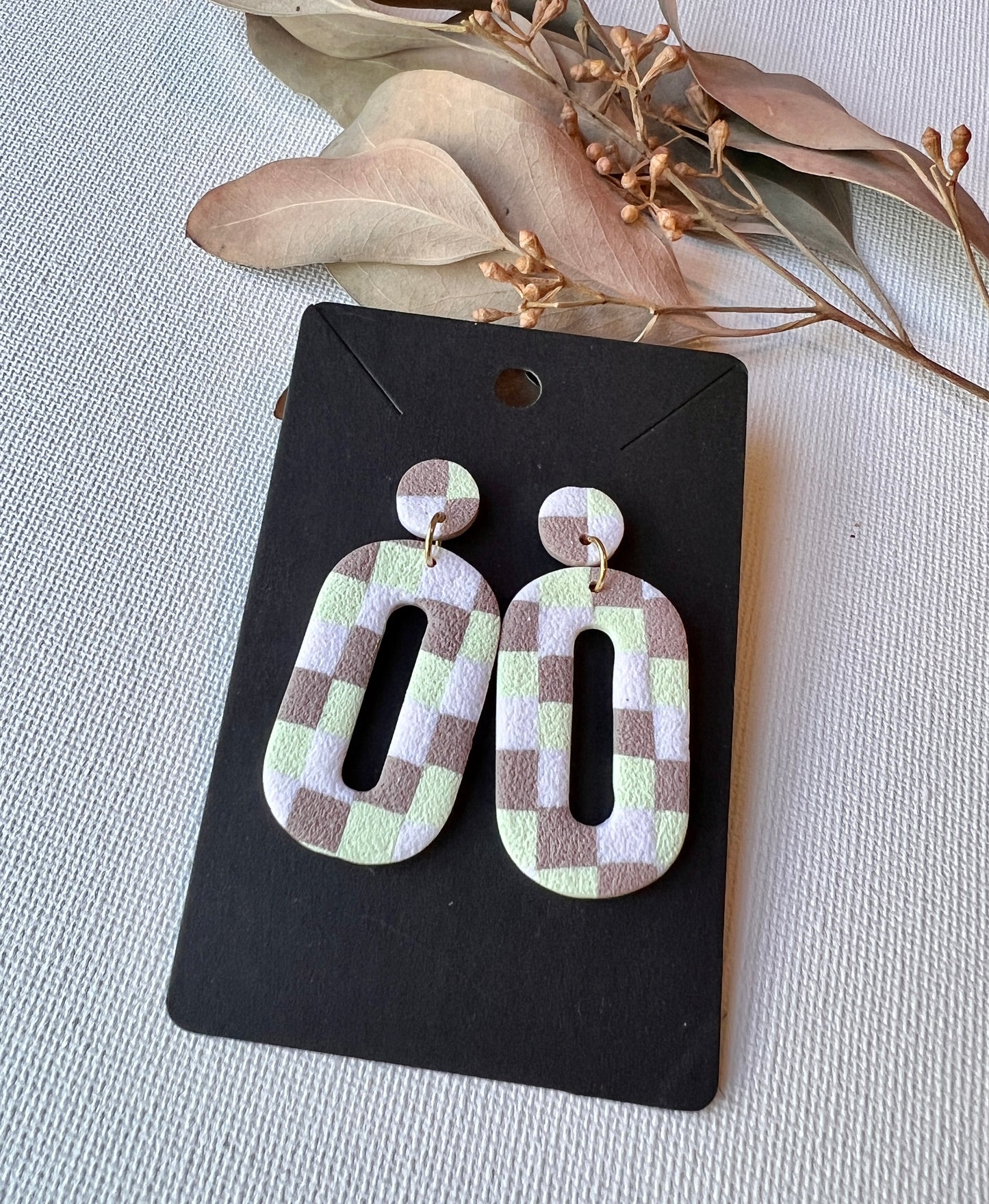 Neutral Checkered Dangles